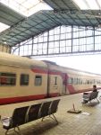 train-leaving-cairos-ramses-station
